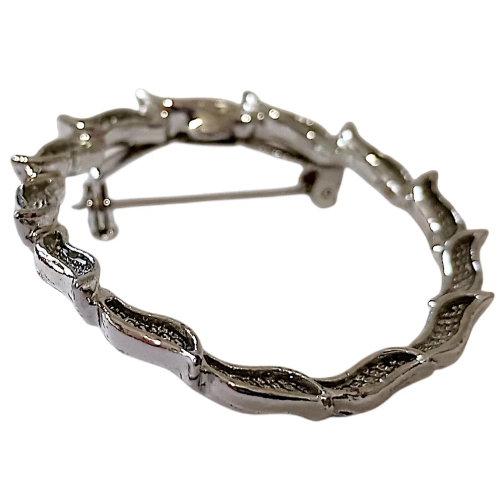 Gerrys Leaf Wreath Brooch Pin Round Circle Leaves‎ Vintage 70s Silver Tone MCM